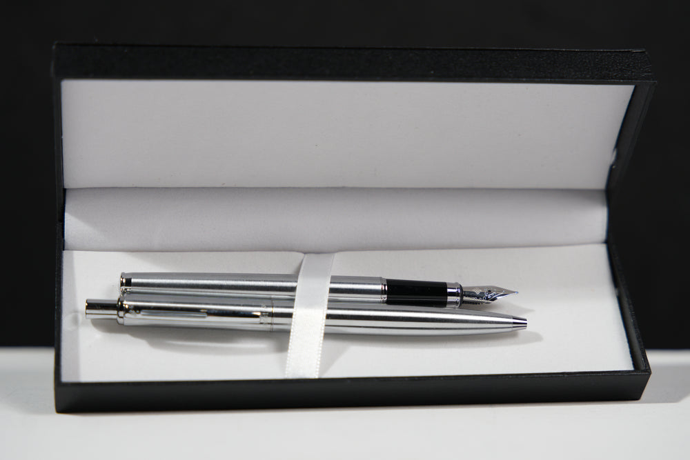 Zestaw piśmienniczy z piórem i długopisem Zenith w eleganckim etui